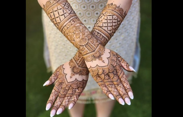 Back Hand Mehndi Designs Bridal